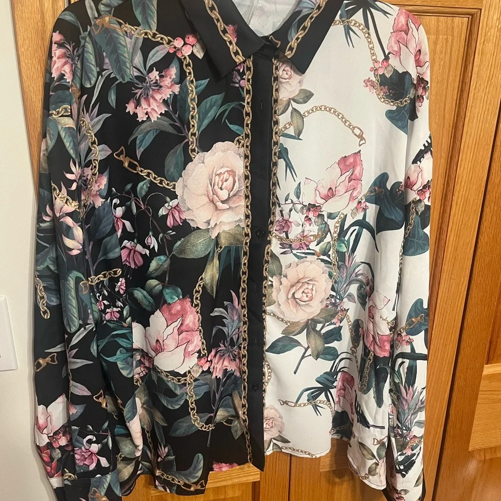 Multicolor Scarf print blouse. She In XXL. Long sleeve button front. - Picture 5 of 11